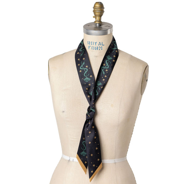JE- Lasso The Stars Silk Twilly