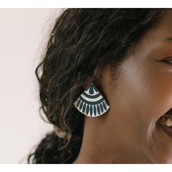 Sunshine Tienda- Black Tile Earrings